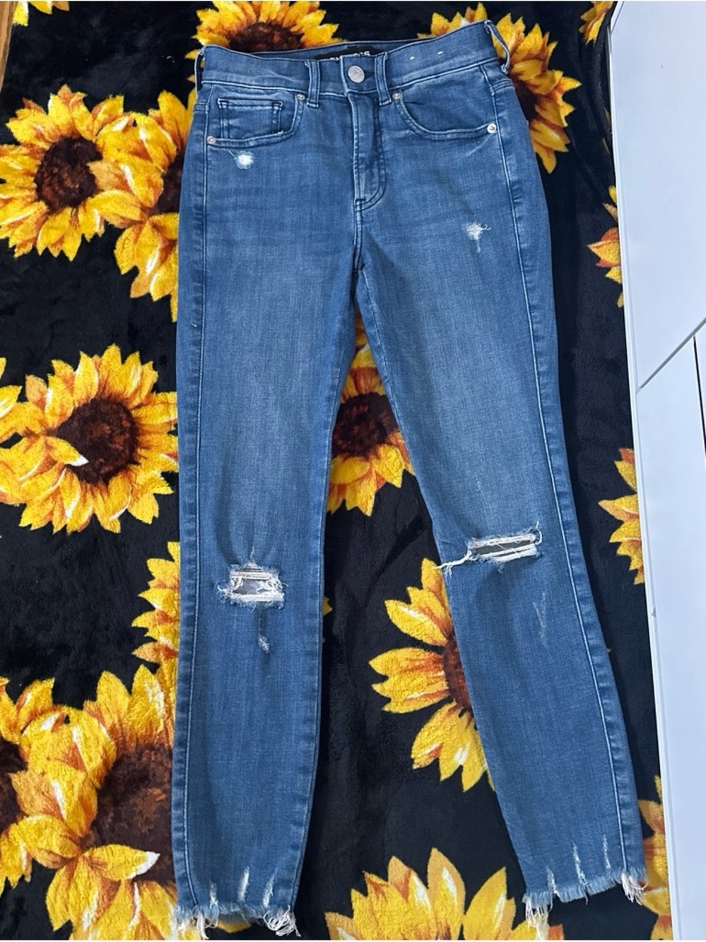 Express Women's Distressed Dark Blue Skinny Jeans